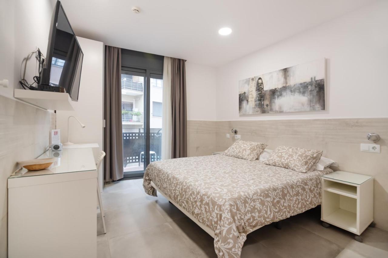 Hostal House Барселона Экстерьер фото