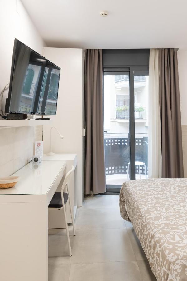 Hostal House Барселона Экстерьер фото