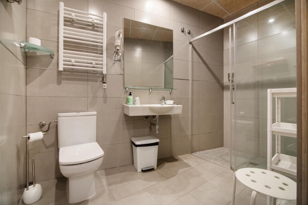 Hostal House Барселона Экстерьер фото