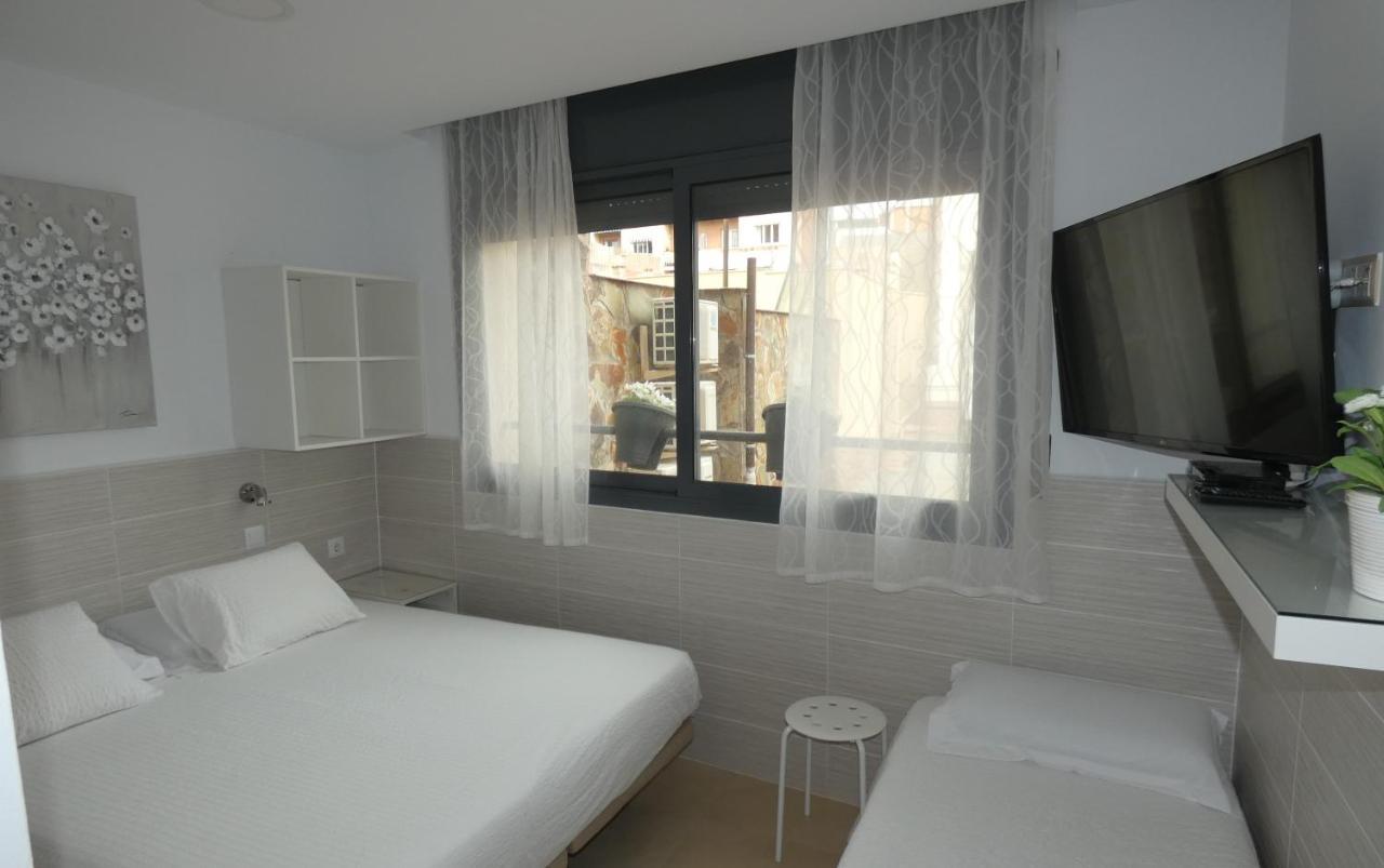 Hostal House Барселона Экстерьер фото